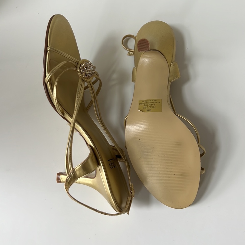IMPO Gold Heels Like New - Picture 3 of 3